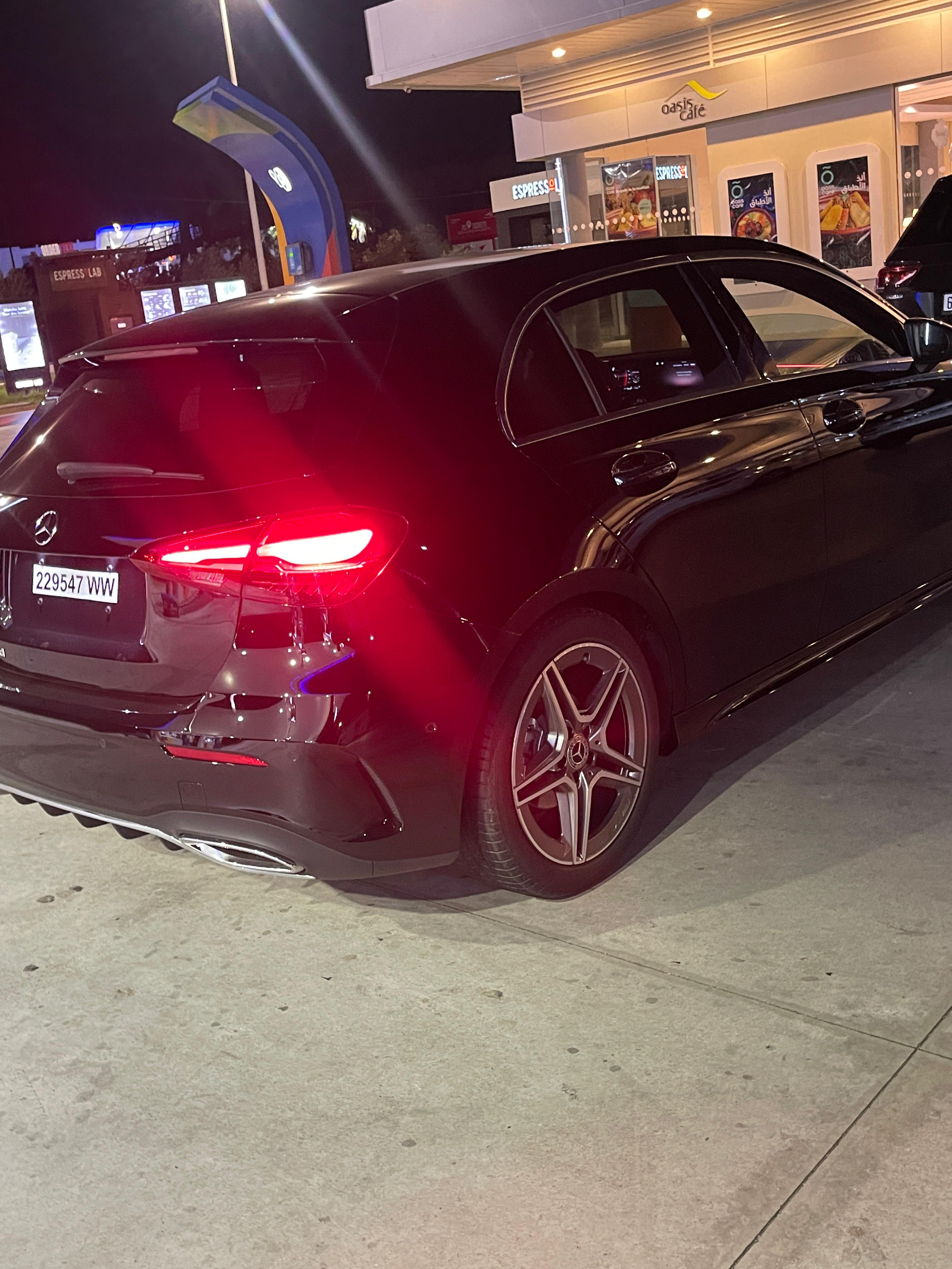 Mercedes Classe A Carhub de nuit à CFC