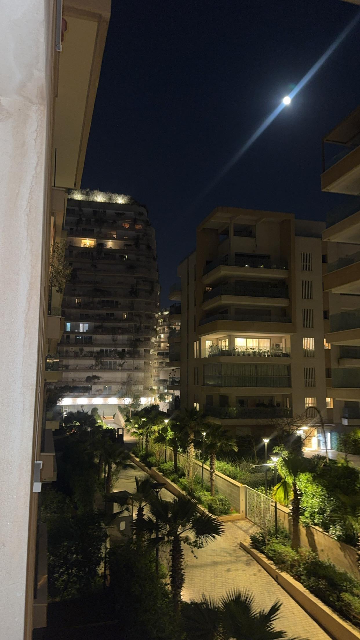Tours résidentielles CFC de nuit